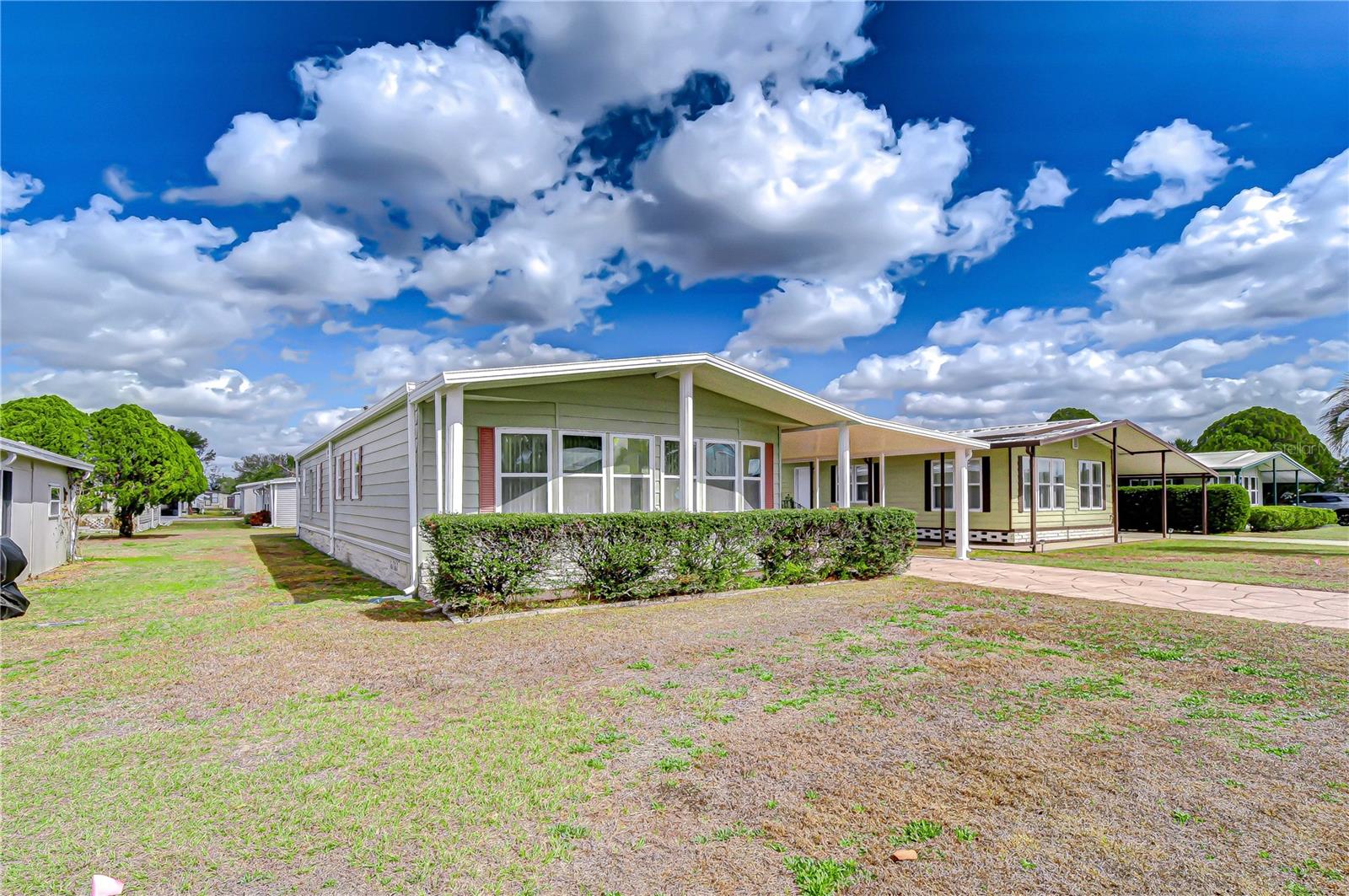 COLONY HILLS COMMUNITY - Residential