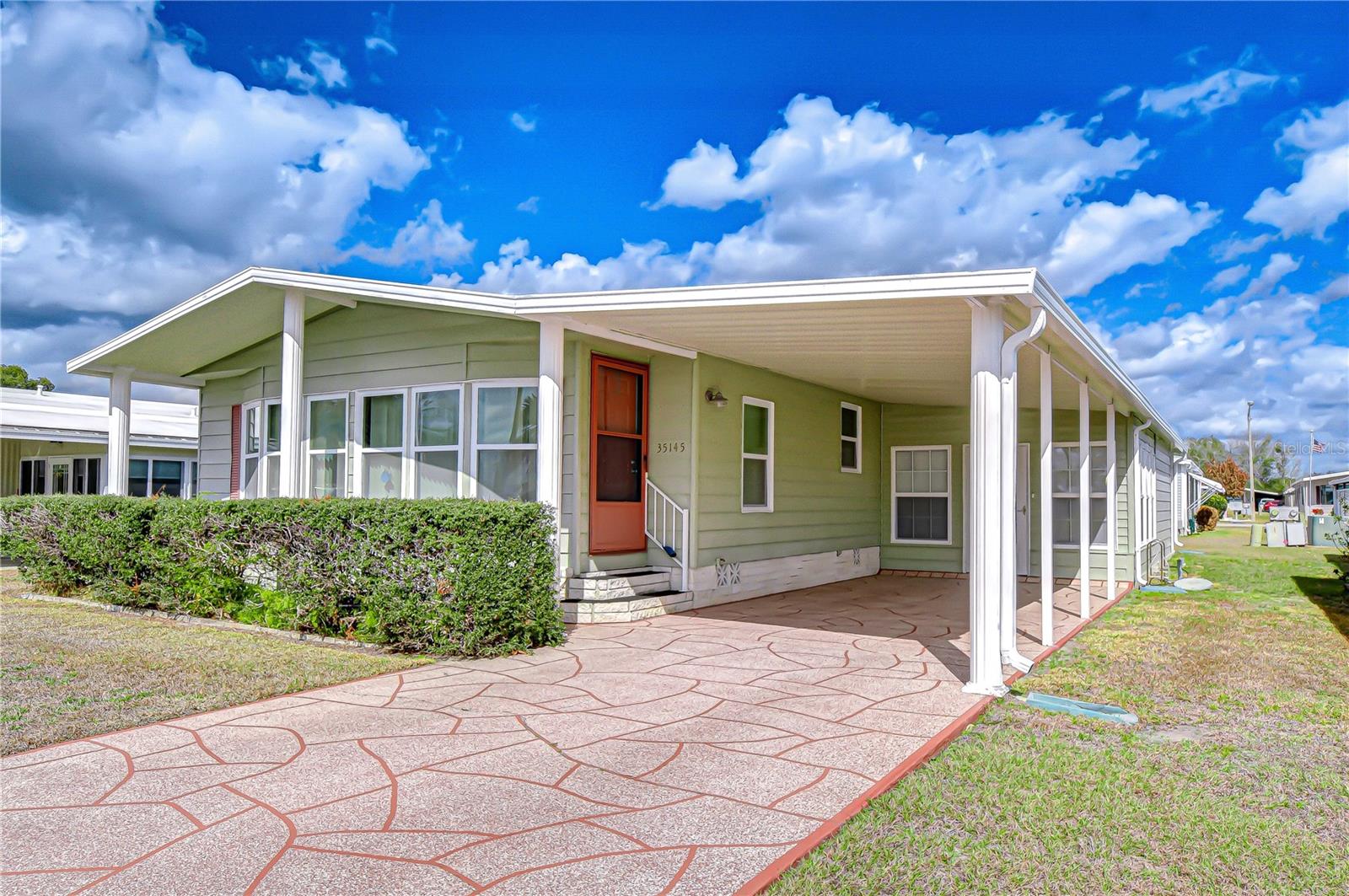 COLONY HILLS COMMUNITY - Residential