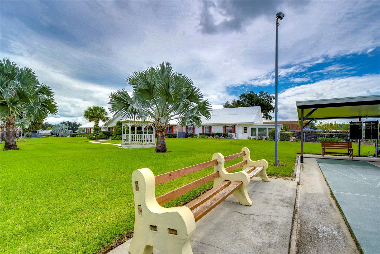 COLONY HILLS COMMUNITY - Residential