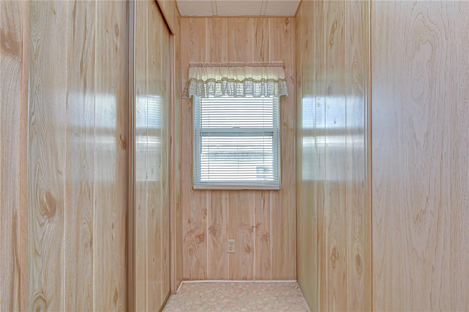 COLONY HILLS COMMUNITY - Residential