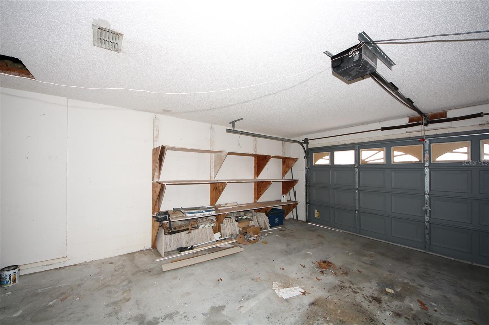 SPRING HILL - Residential Lease