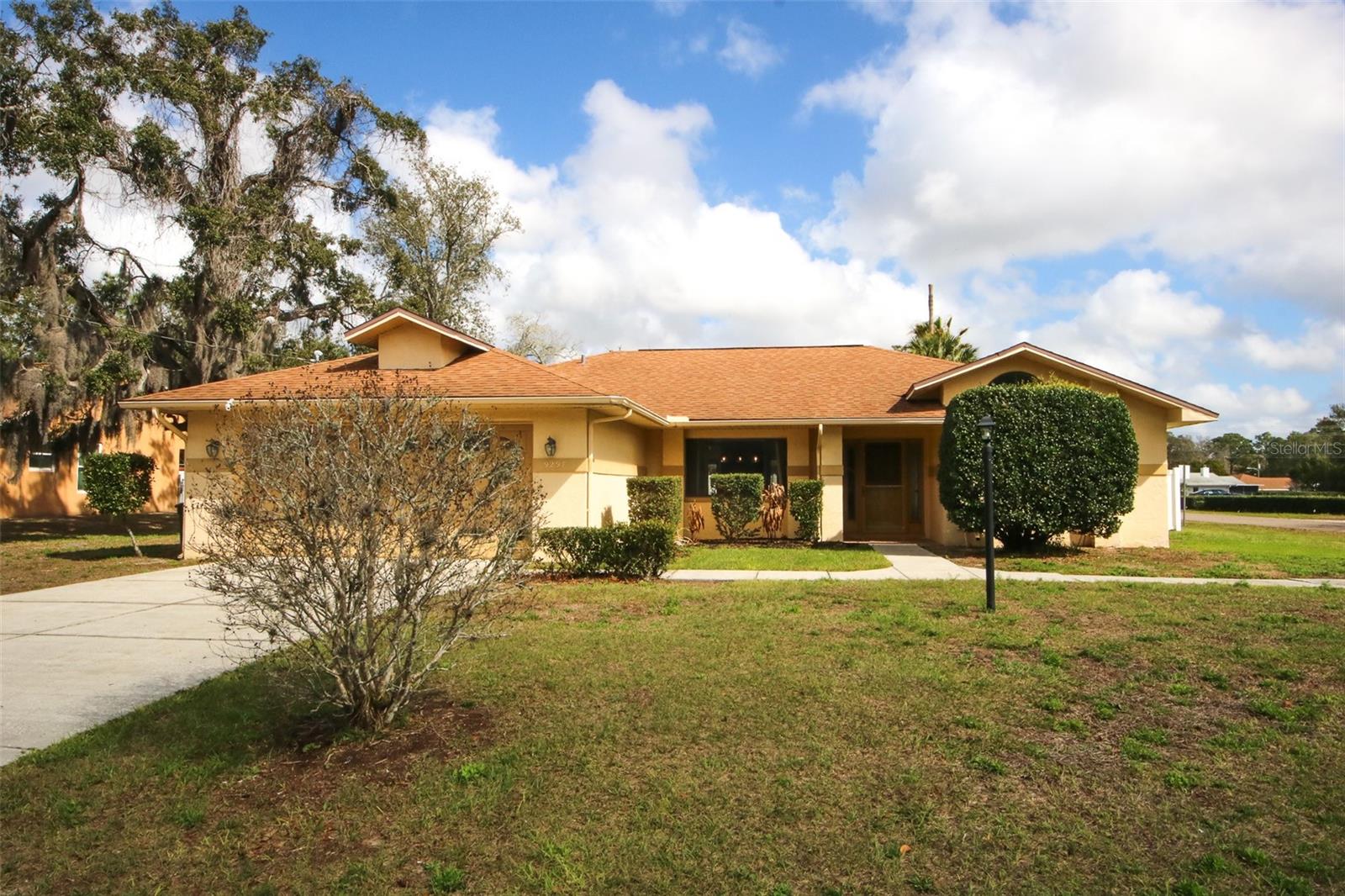 SPRING HILL - Residential Lease