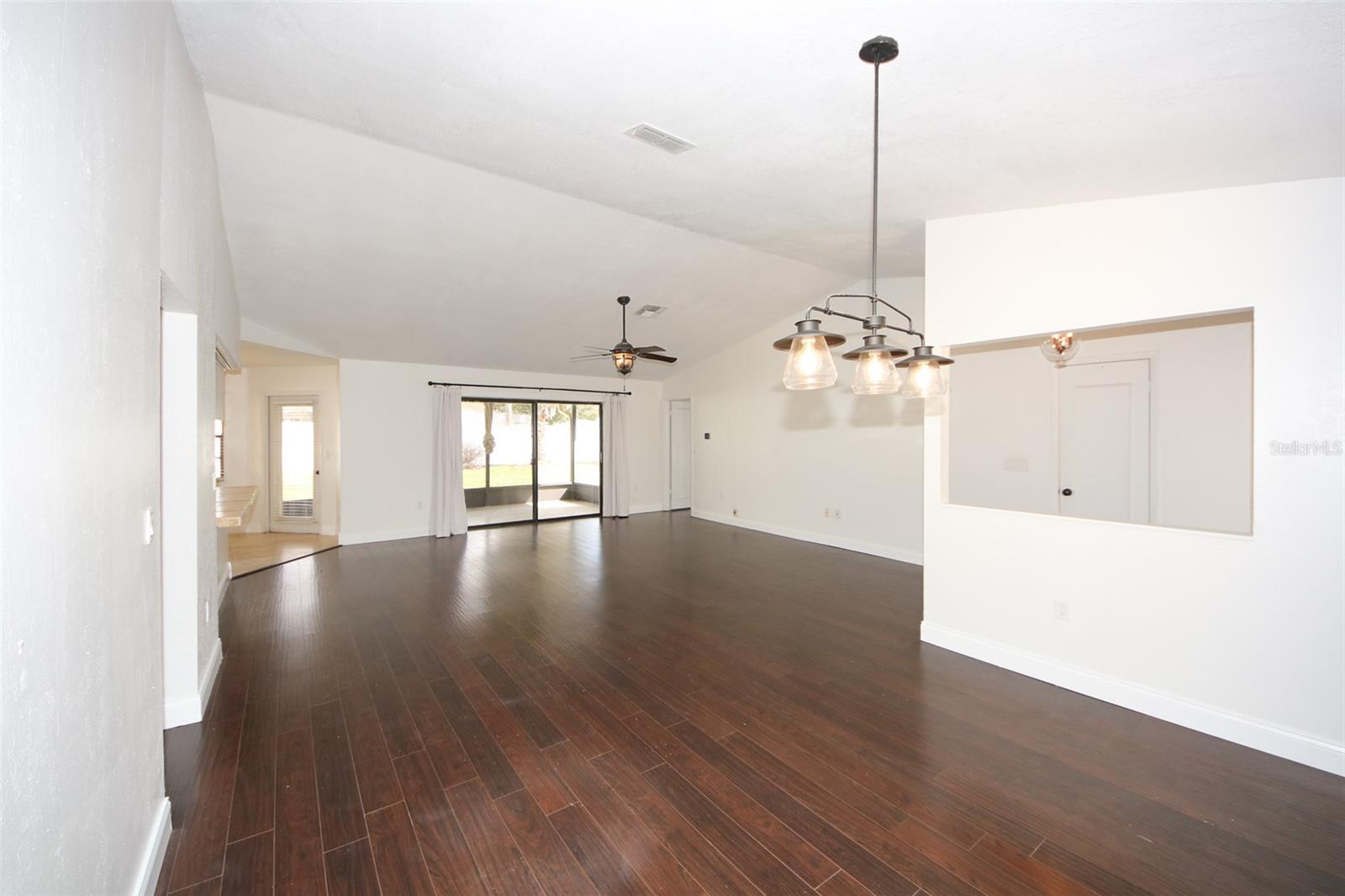 SPRING HILL - Residential Lease