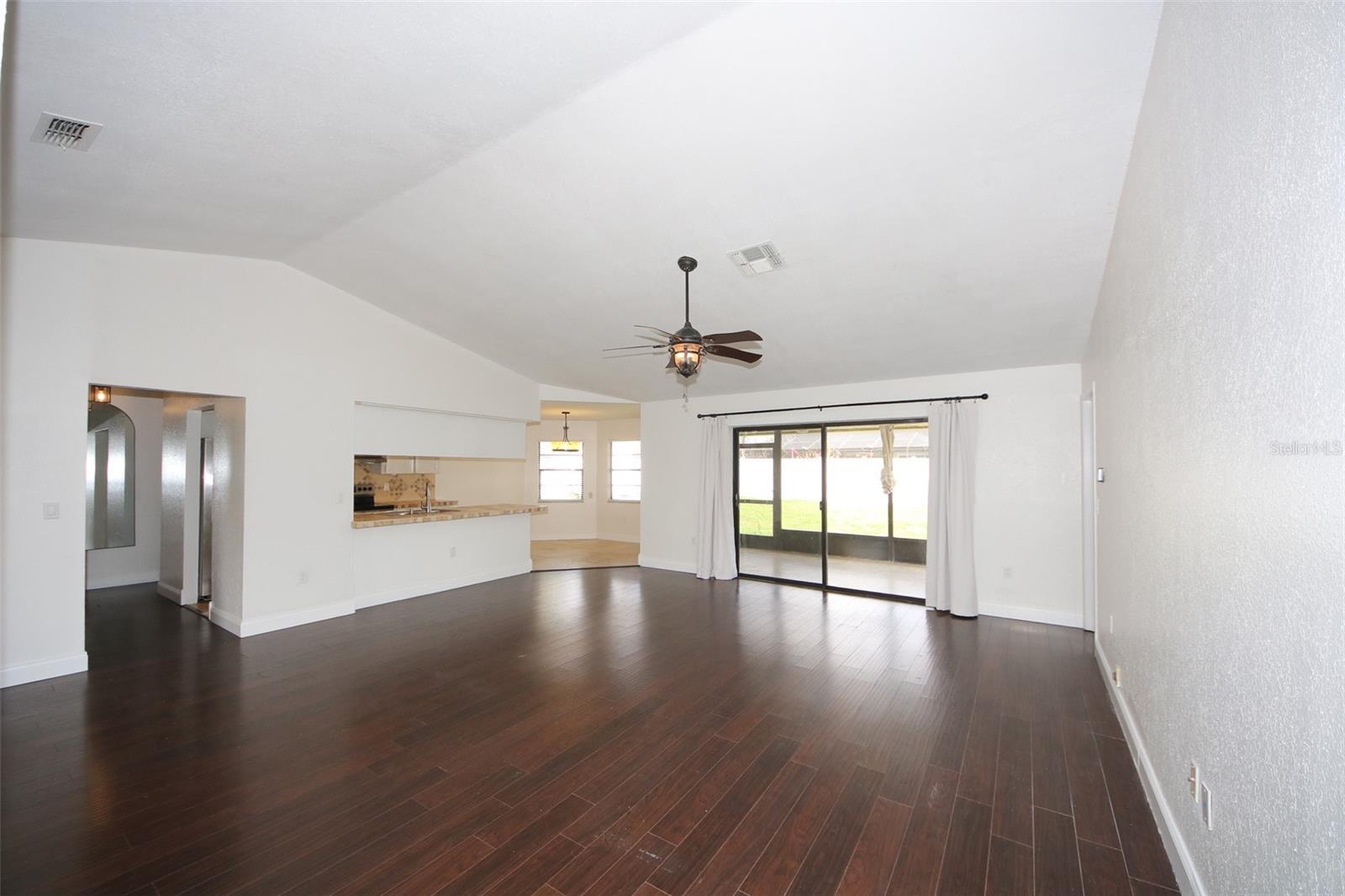 SPRING HILL - Residential Lease