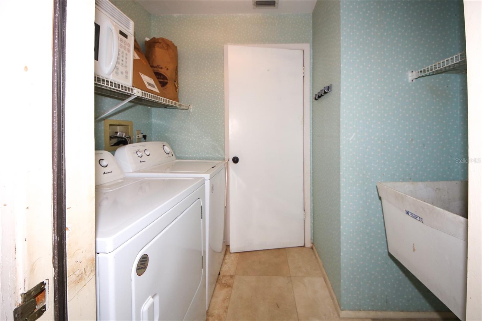 SPRING HILL - Residential Lease