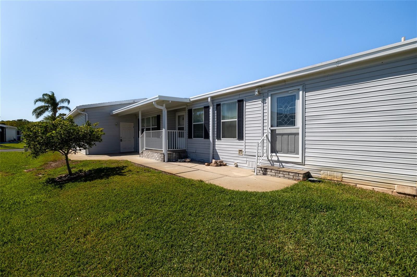 709 HELMSMEN LANE