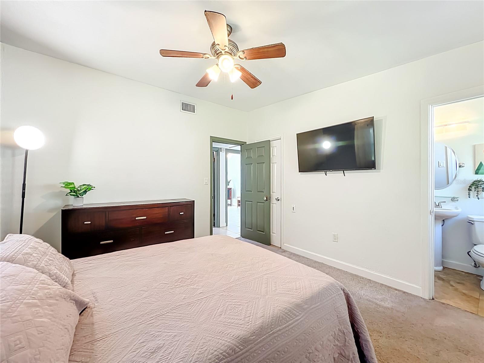 VALENCIA PARK - Residential