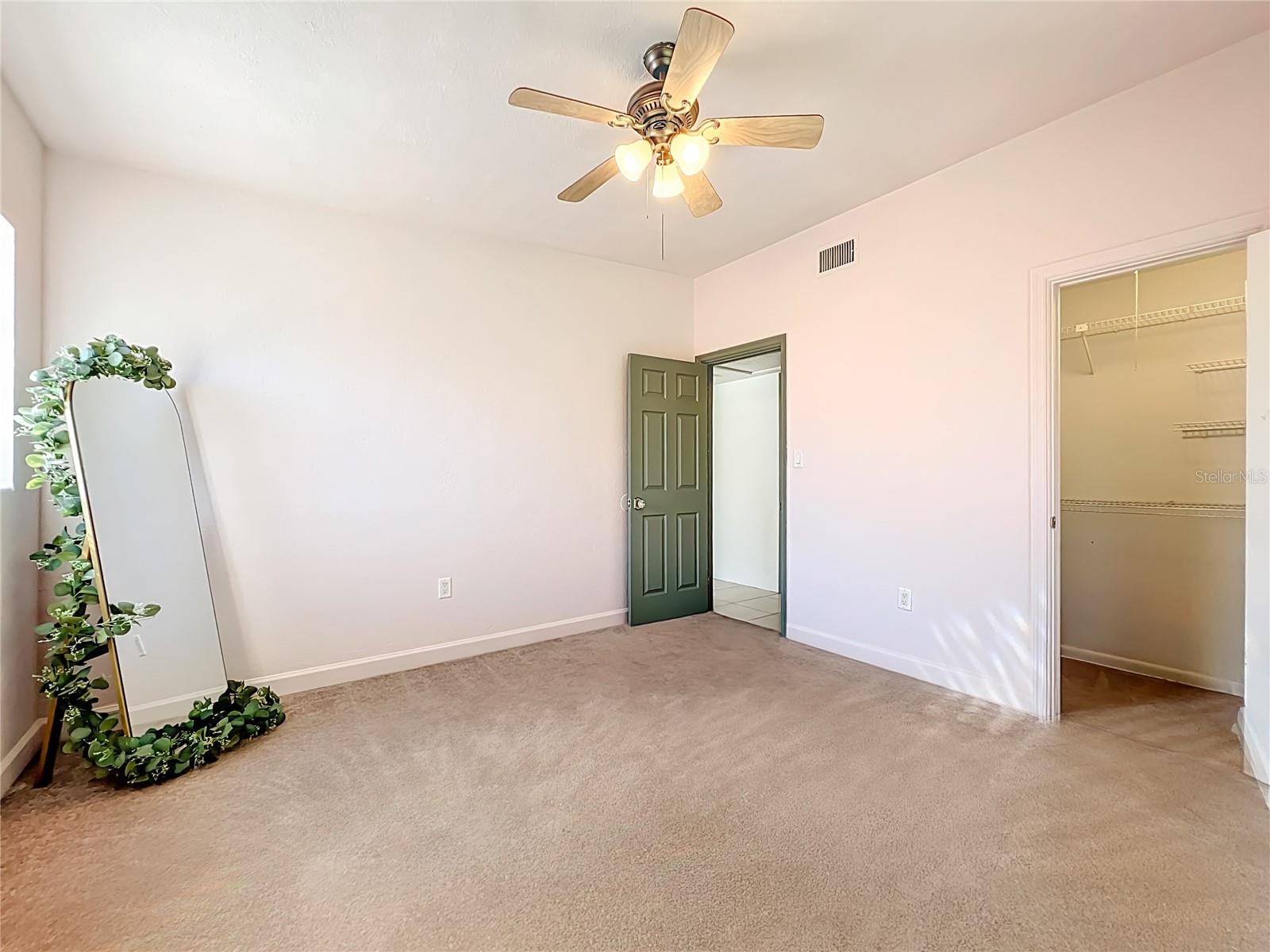 VALENCIA PARK - Residential
