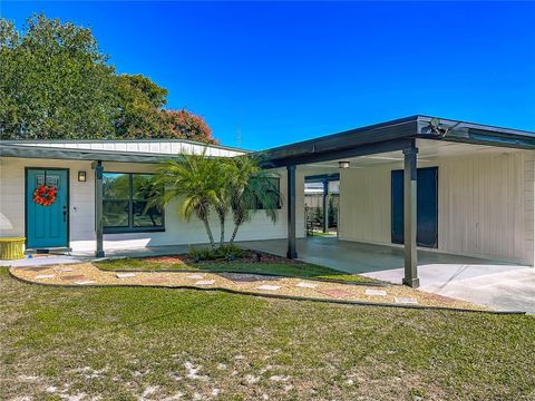 Photo of 1913 Larkin Avenue, Orlando, FL 32812 (MLS # O6351154)