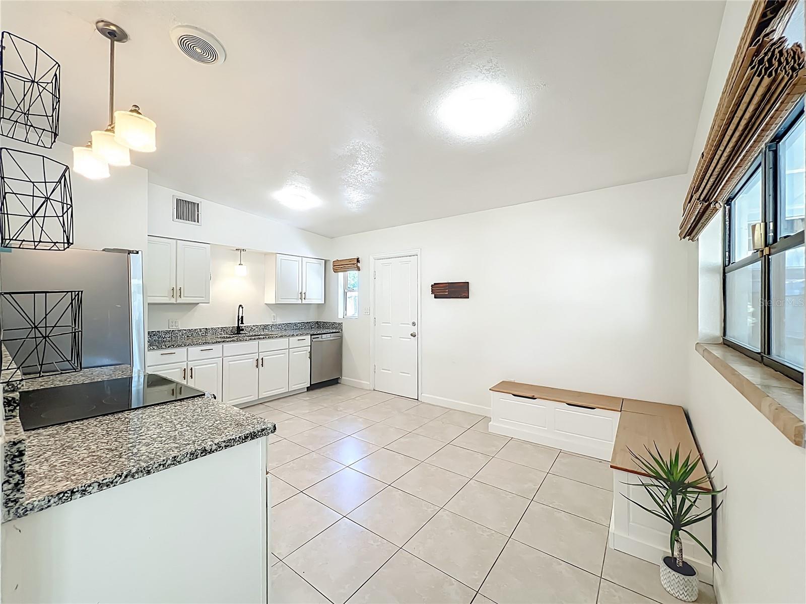VALENCIA PARK - Residential