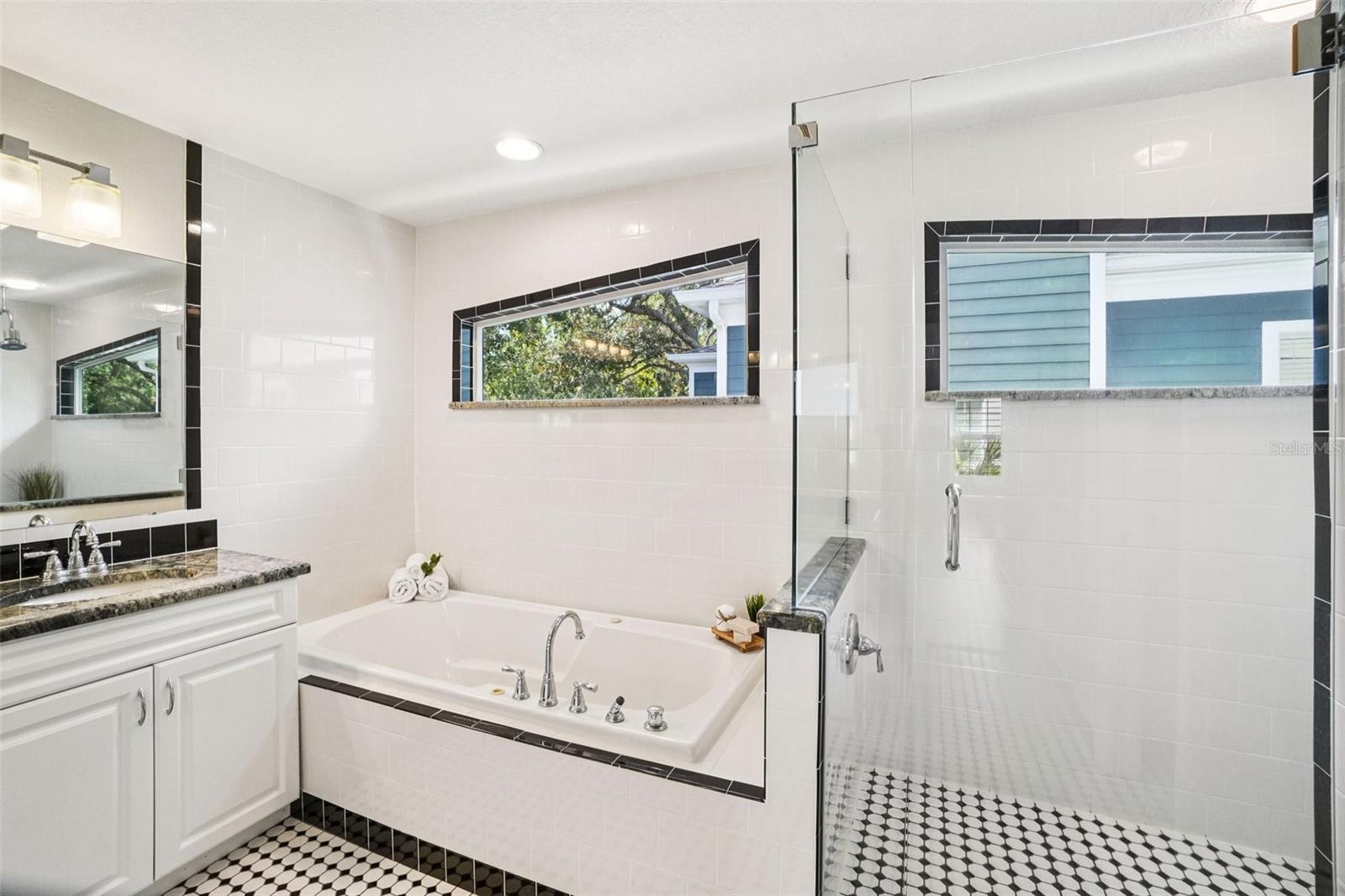 NORTH NEW SUBURB BEAUTIFUL - Residential
