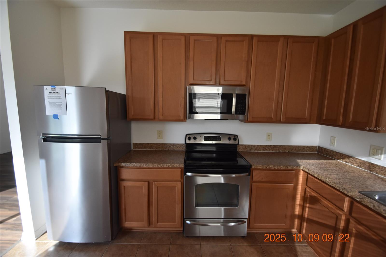 SOUTHERN OAKS GROVE - Residential Lease