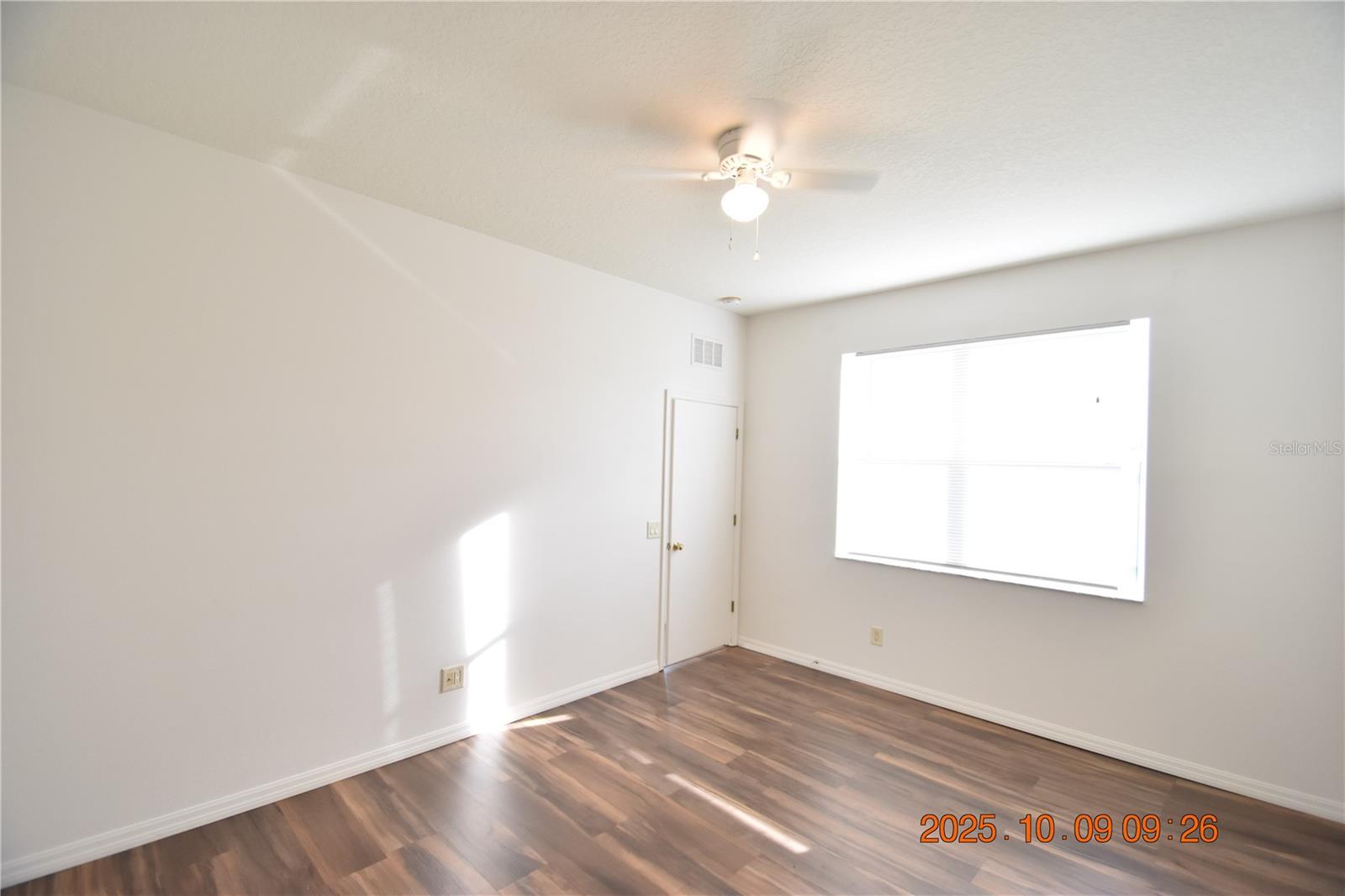 SOUTHERN OAKS GROVE - Residential Lease