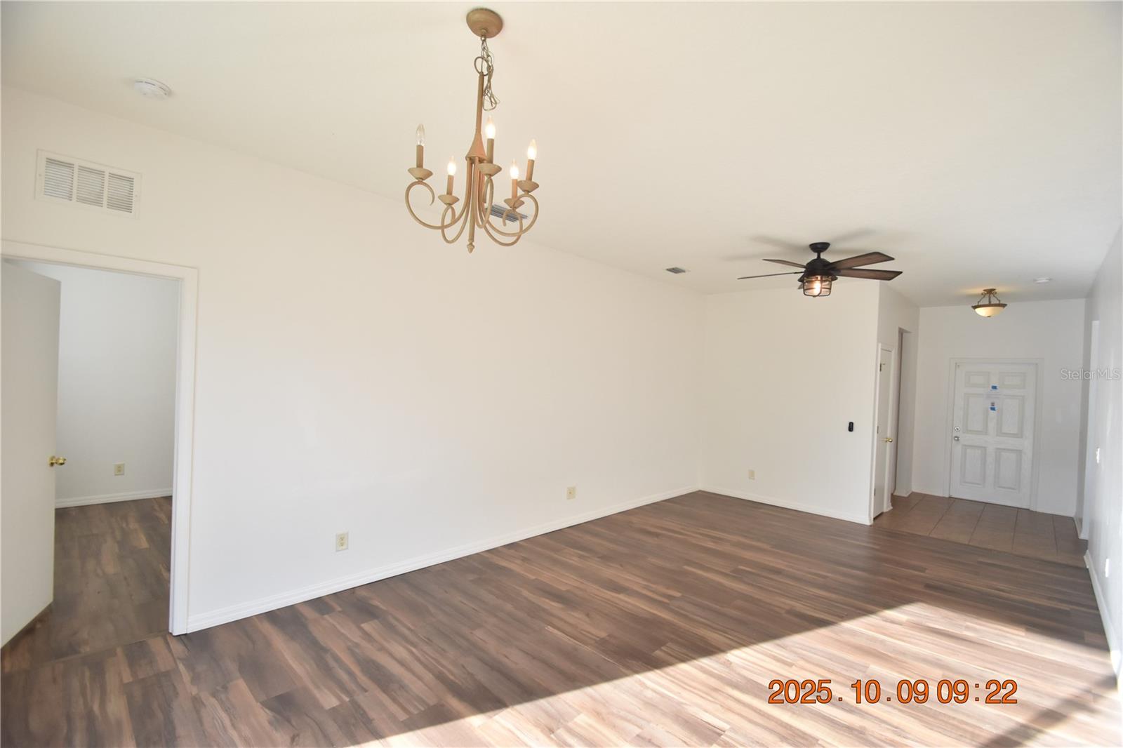 SOUTHERN OAKS GROVE - Residential Lease