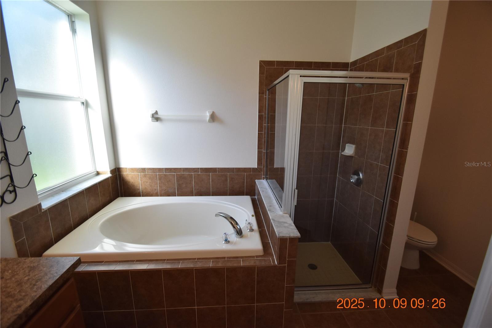 SOUTHERN OAKS GROVE - Residential Lease