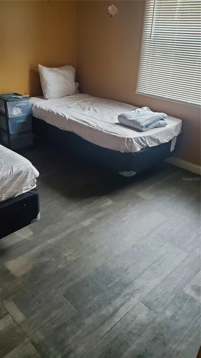 NEIGHBORHOOD 4709 - Residential Income