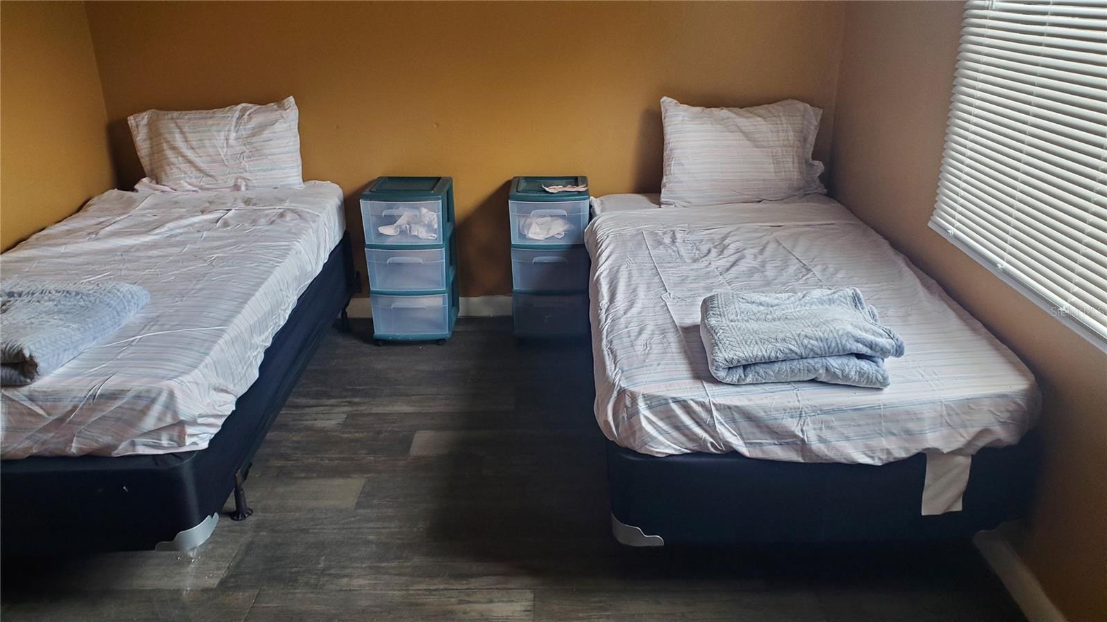 NEIGHBORHOOD 4709 - Residential Income