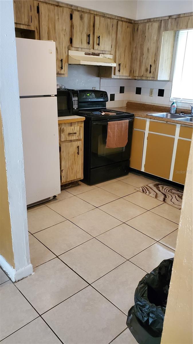 NEIGHBORHOOD 4709 - Residential Income