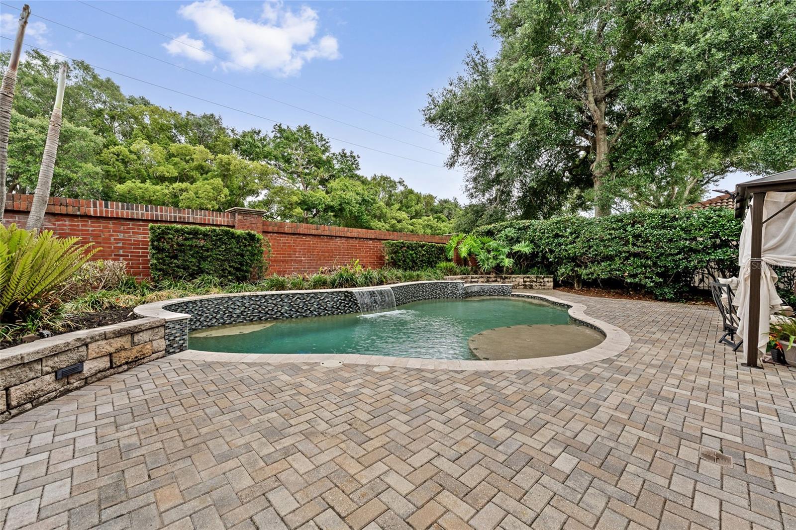 MEADOW RIDGE - Residential