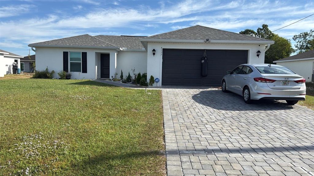 Photo of 4137 NE 20th Place, Cape Coral, FL 33909 (MLS # OM714641)