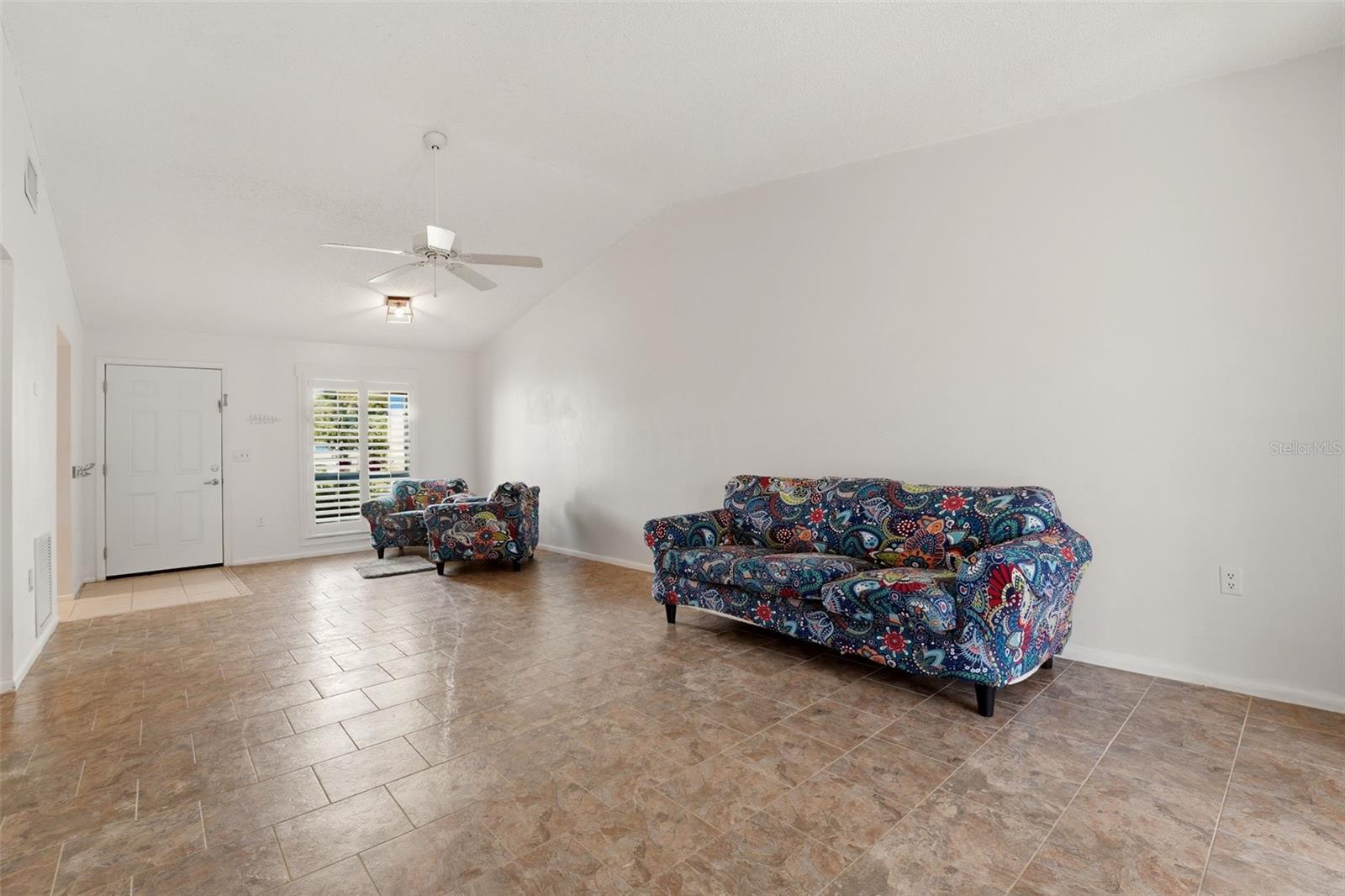 6132 29TH AVENUE W 6132