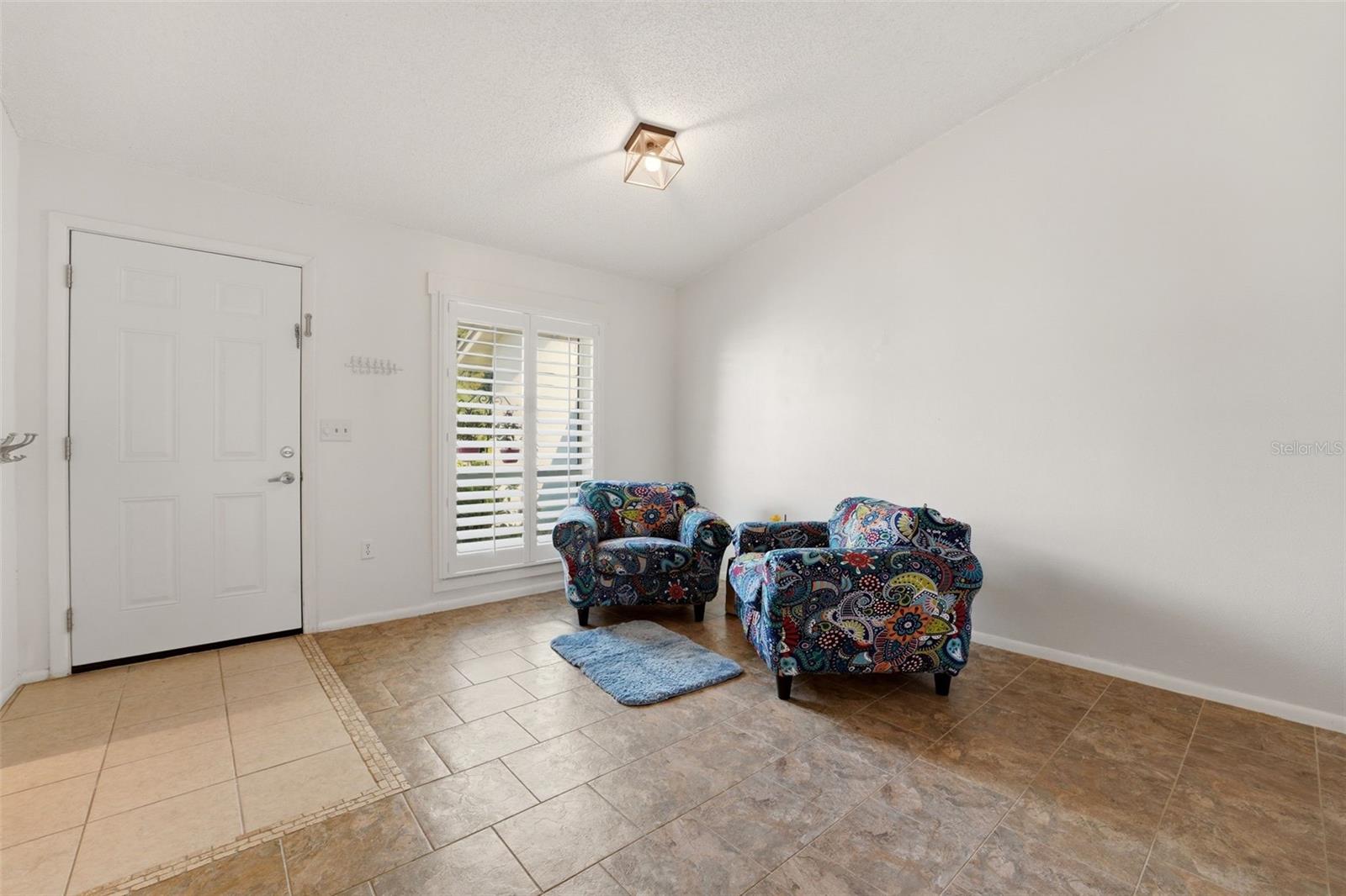 6132 29TH AVENUE W 6132
