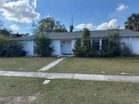 Photo of 2078 Allegheny Court, Orlando, FL 32818 (MLS # O6373626)