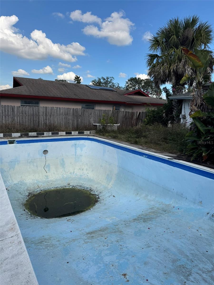 LONESOME PINES - Residential