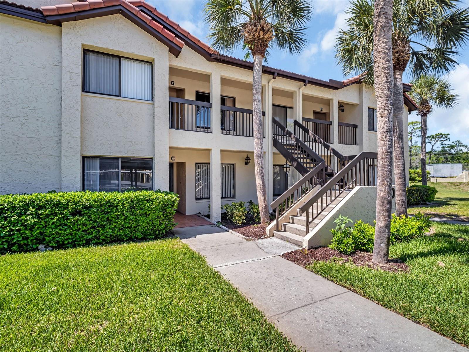 EL PASADO A CONDO - Residential