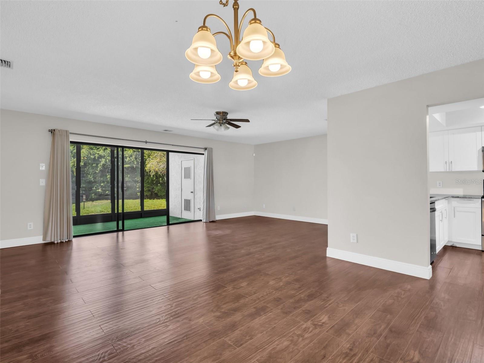 EL PASADO A CONDO - Residential