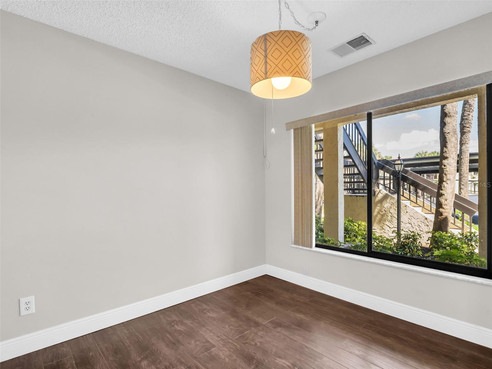 EL PASADO A CONDO - Residential