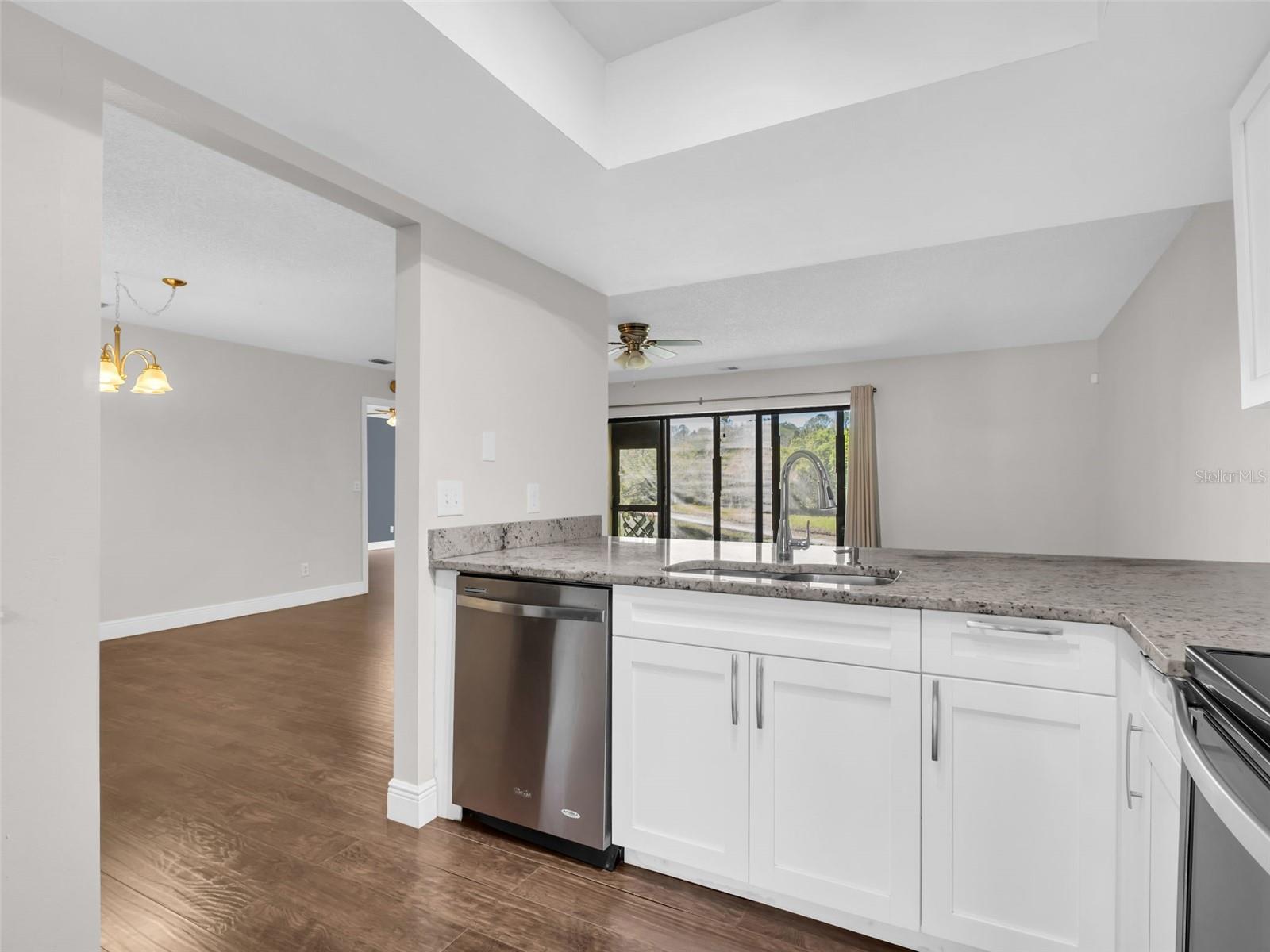 EL PASADO A CONDO - Residential