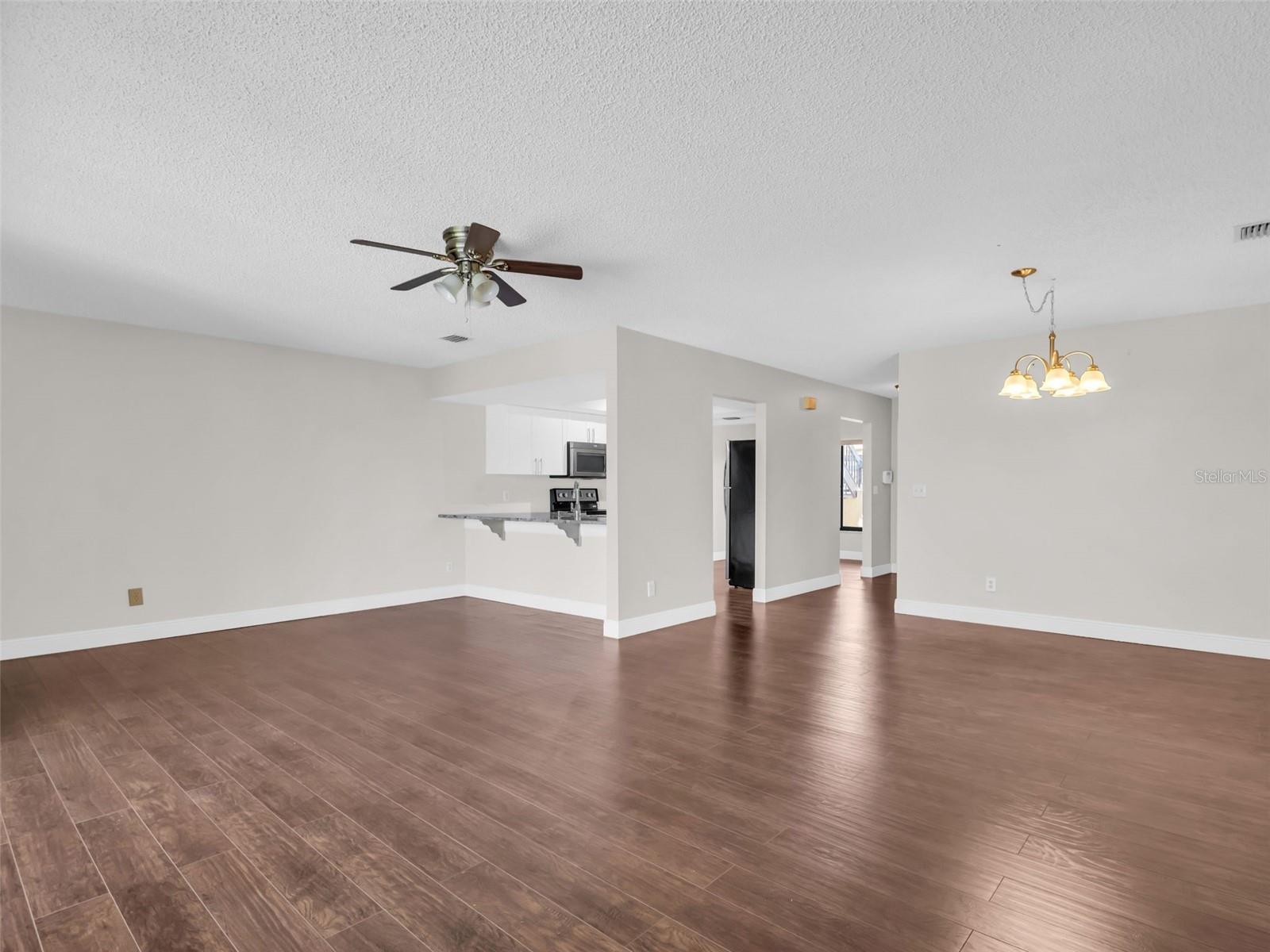 EL PASADO A CONDO - Residential