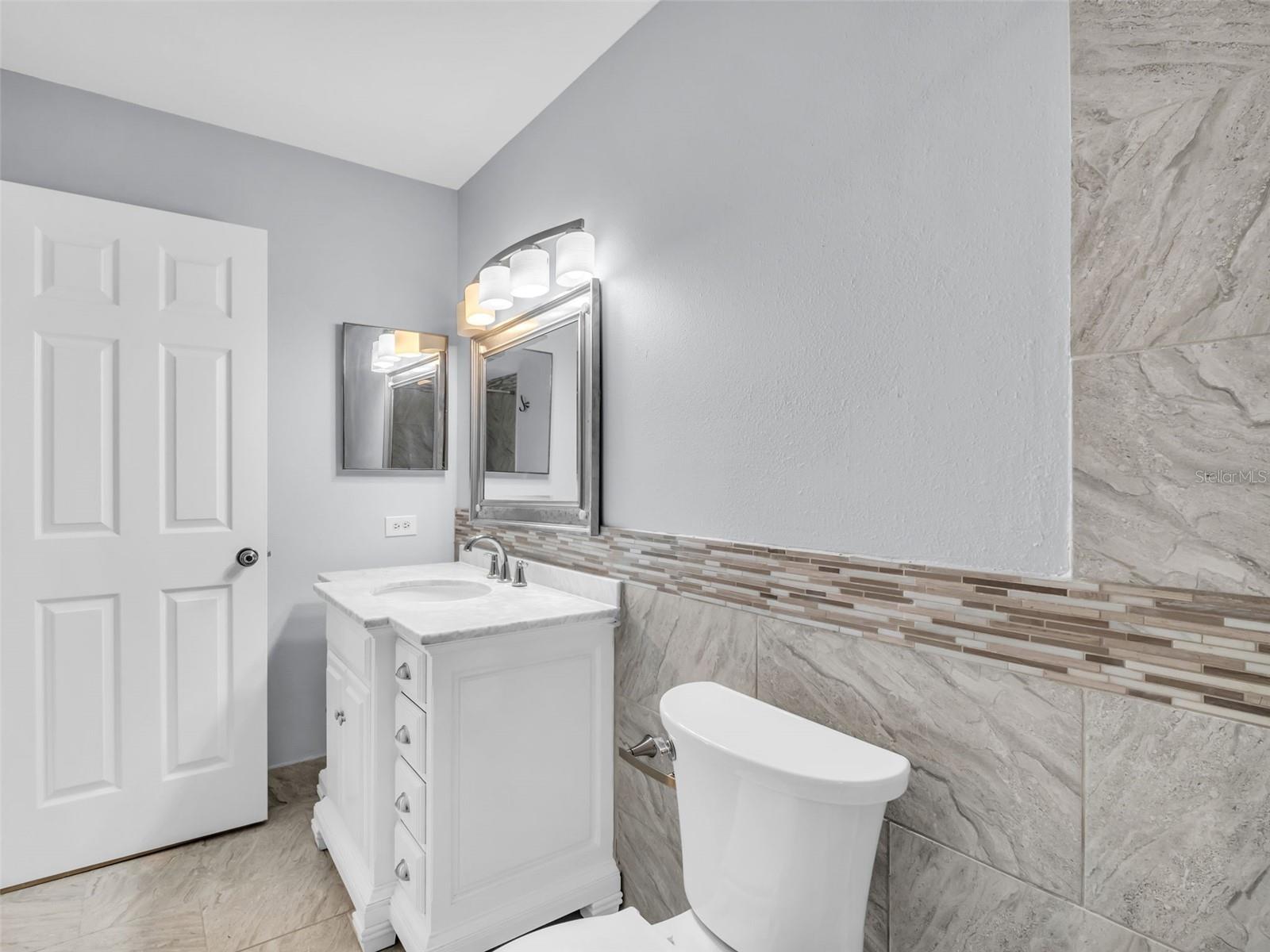 EL PASADO A CONDO - Residential