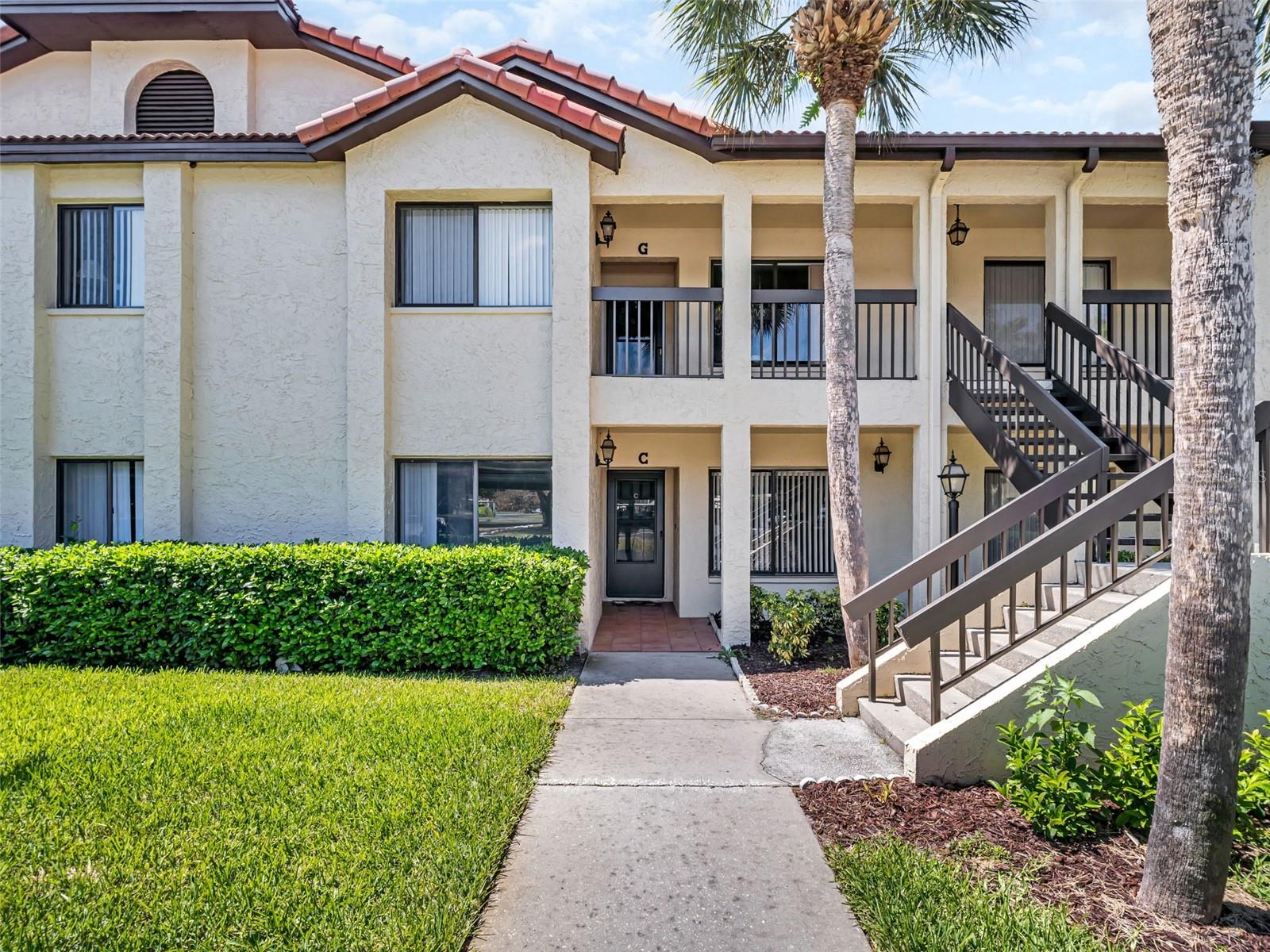 EL PASADO A CONDO - Residential