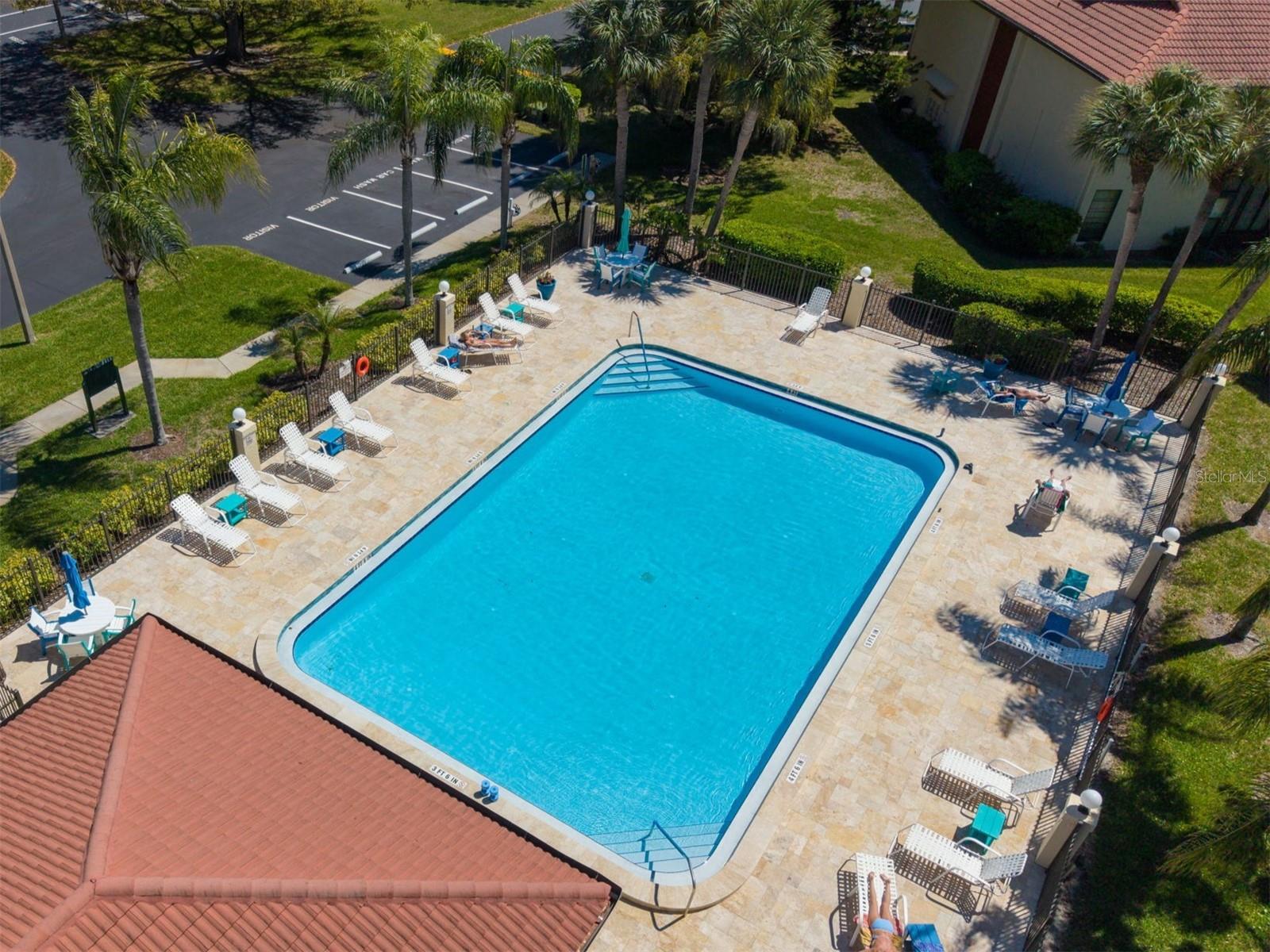 EL PASADO A CONDO - Residential