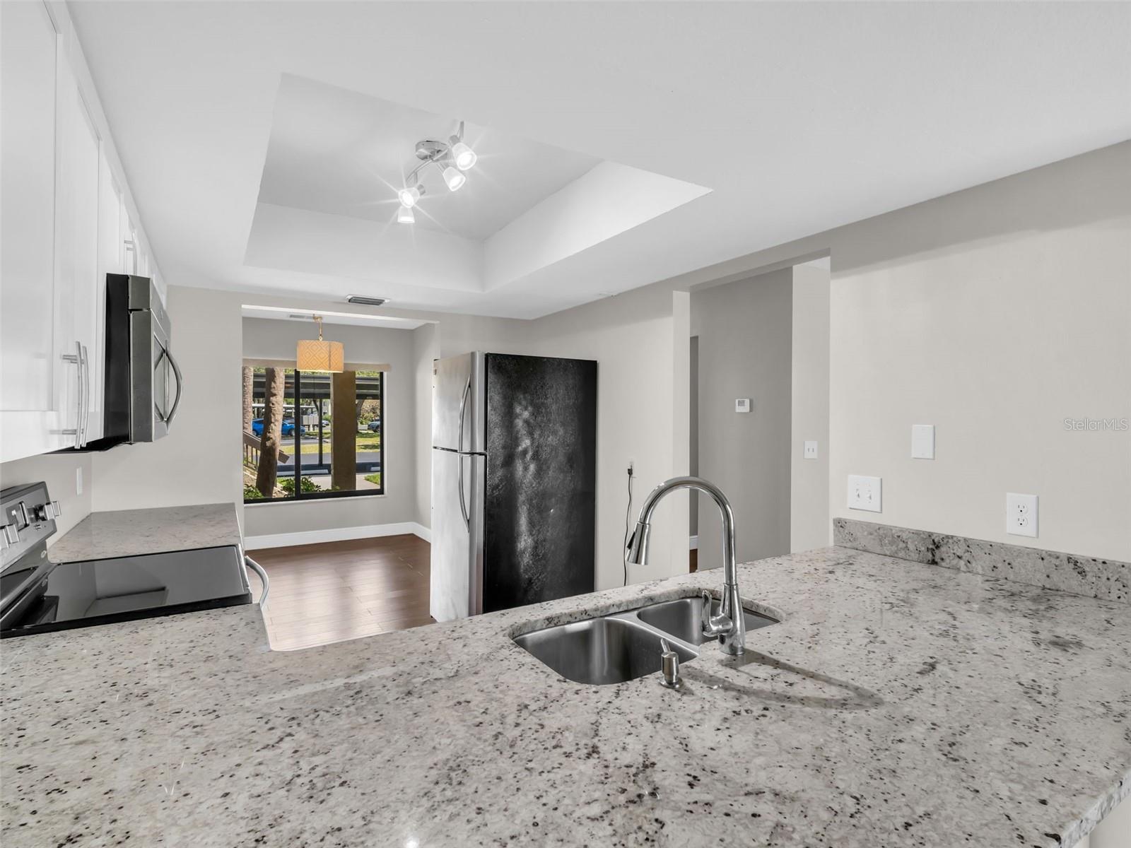 EL PASADO A CONDO - Residential