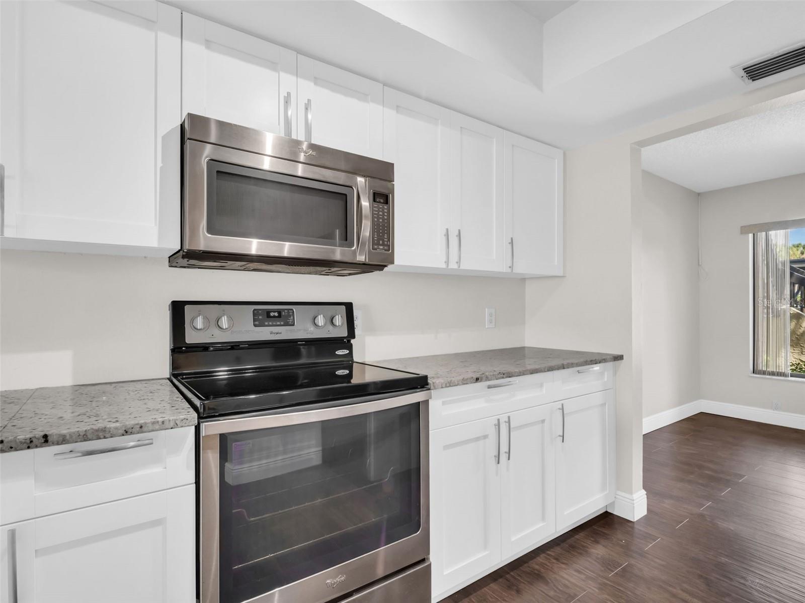 EL PASADO A CONDO - Residential