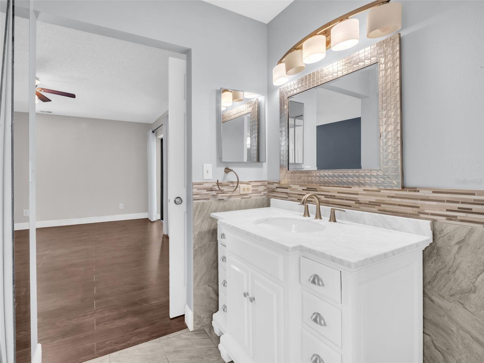 EL PASADO A CONDO - Residential