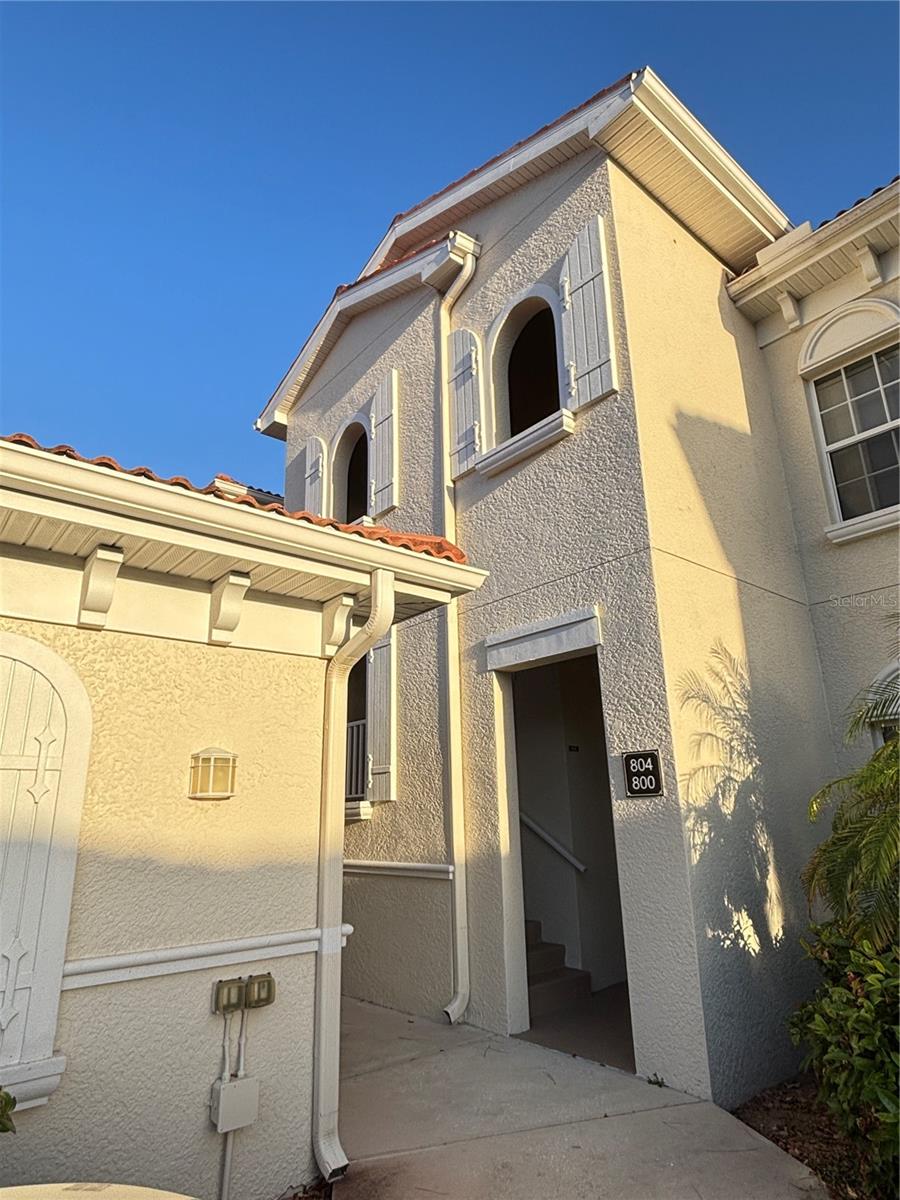 Discover this stunning Venice condo fully furnished, ideally situated for privacy and tranquility with a serene preserve view and coveted southern rear exposure. This 2-bedroom, 2-bath plus a den in the Mediterranean-inspired Ravinia community offers an enviable lifestyle. Enjoy the spaciousness and charm of this exclusive 88-unit community in the highly sought-after Capri Isles area. With close proximity to two golf courses, downtown Venice, restaurants, shopping, and both Nokomis and Venice Beach—just a 10-minute drive away—you’ll have everything you need at your fingertips. This condo includes a 1-car detached garage, an additional dedicated parking space. This condo is ready for your next vacation. Available Nov 1, 2024 on.