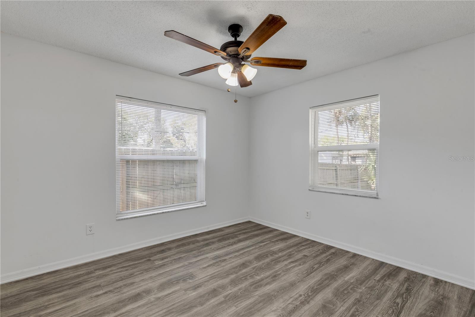 POINTER 01 - Residential