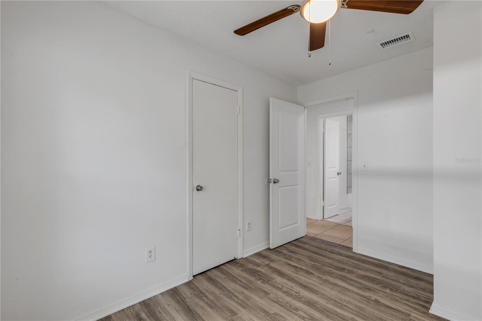 POINTER 01 - Residential