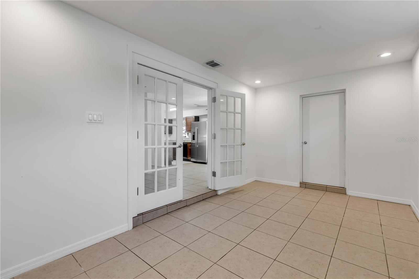 POINTER 01 - Residential