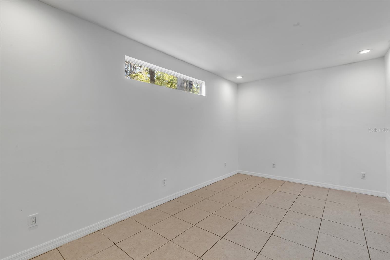 POINTER 01 - Residential