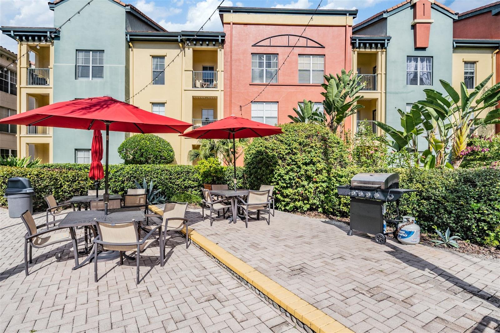 2410 W AZEELE STREET 220