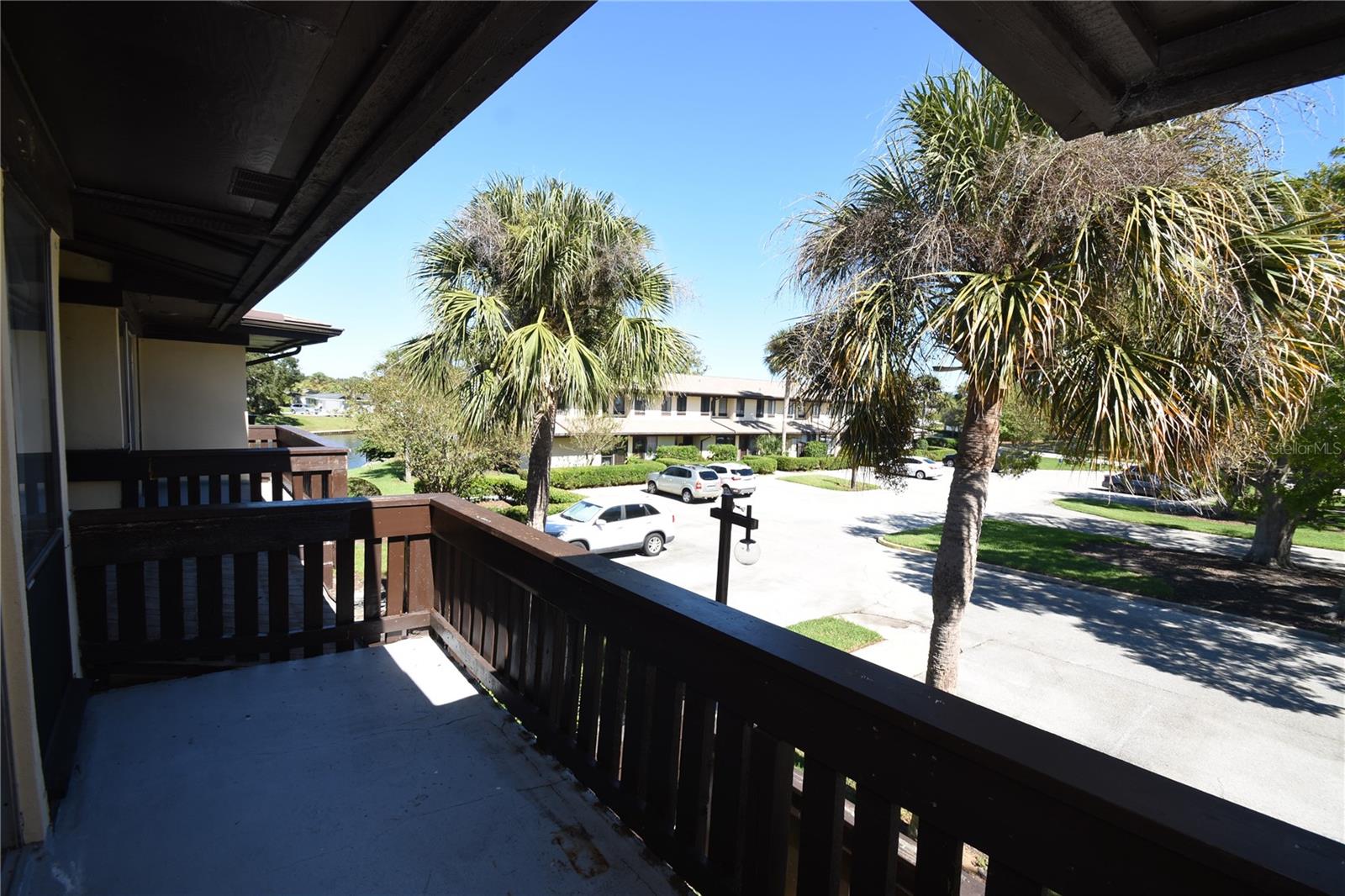 PALM CLUB - Residential Lease