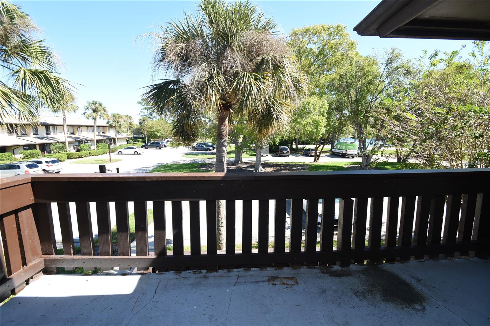 PALM CLUB - Residential Lease