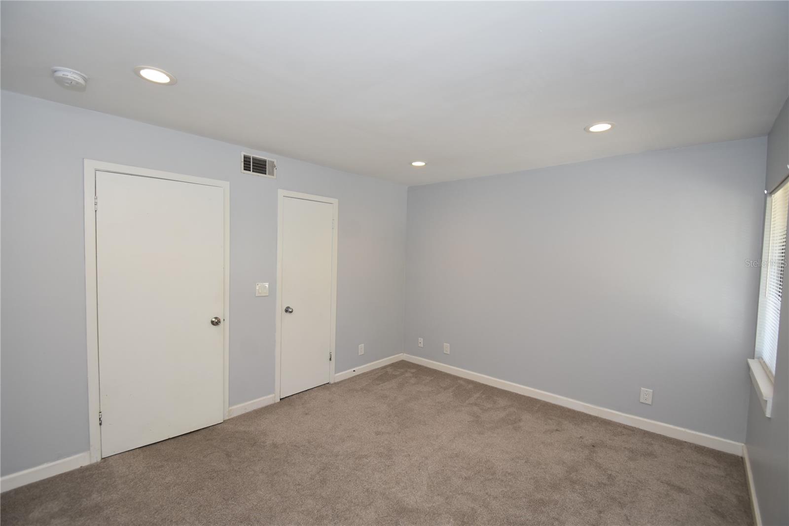 PALM CLUB - Residential Lease
