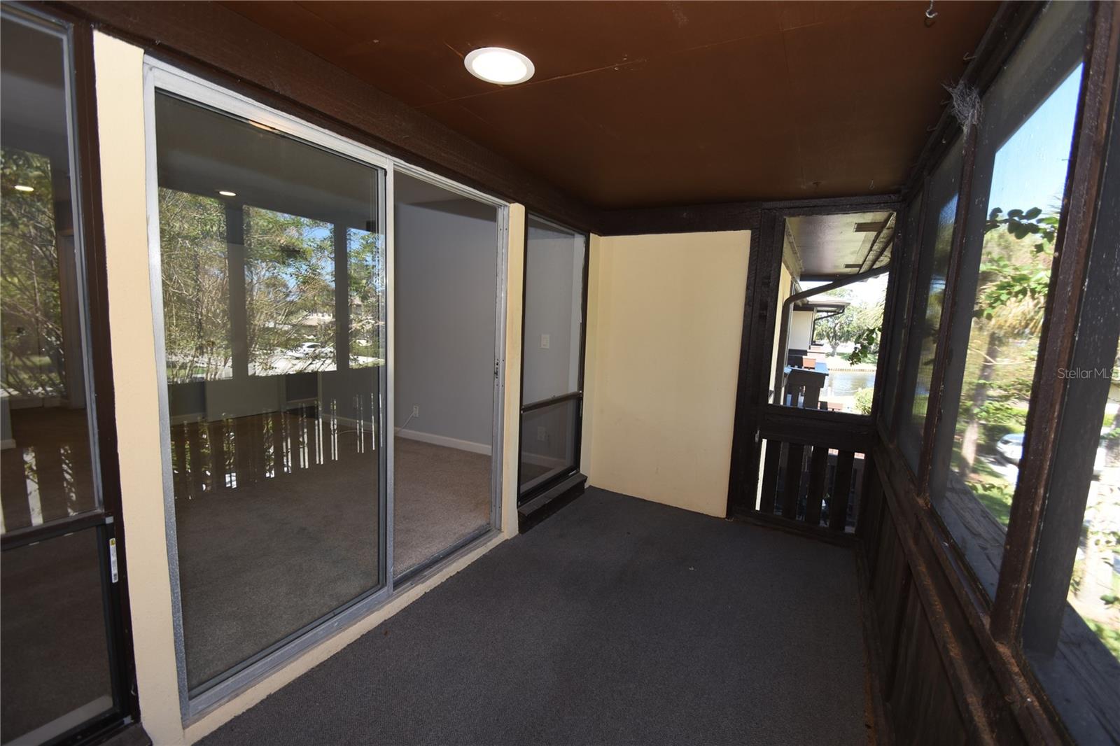 PALM CLUB - Residential Lease