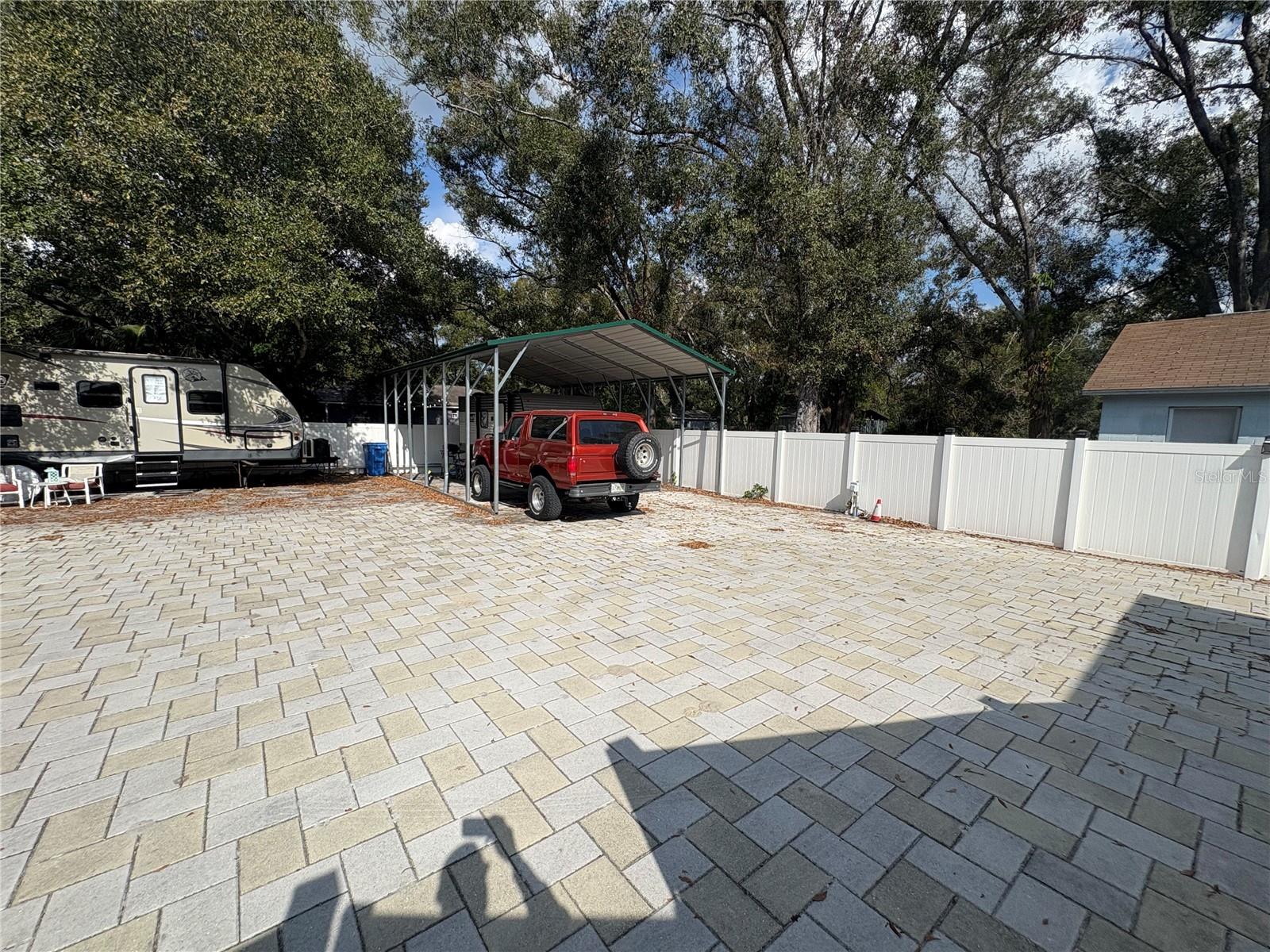 OAKLAND HILLS - Residential Lease